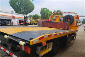 鄂托克旗附近拖车电话号码服务